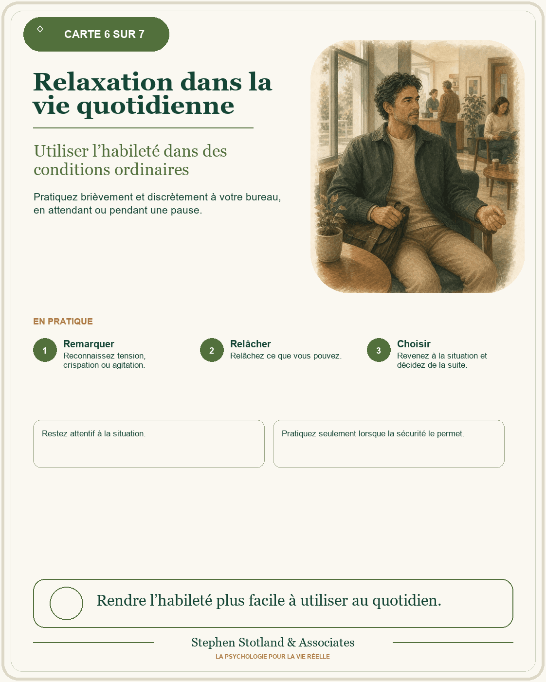 Un homme dans une salle d’attente relâche discrètement la tension.